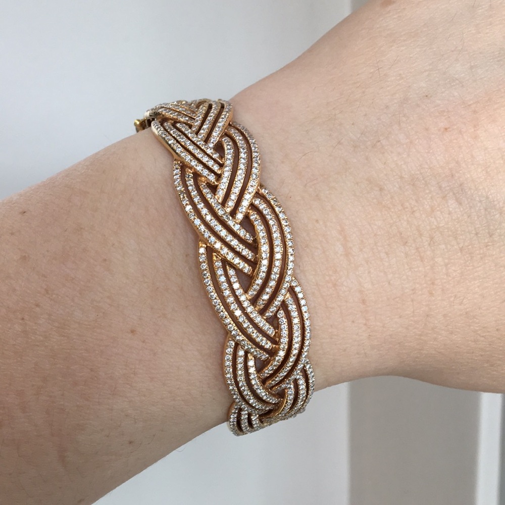 18k Solid Rose Gold 2.85ct braided diamond bangle